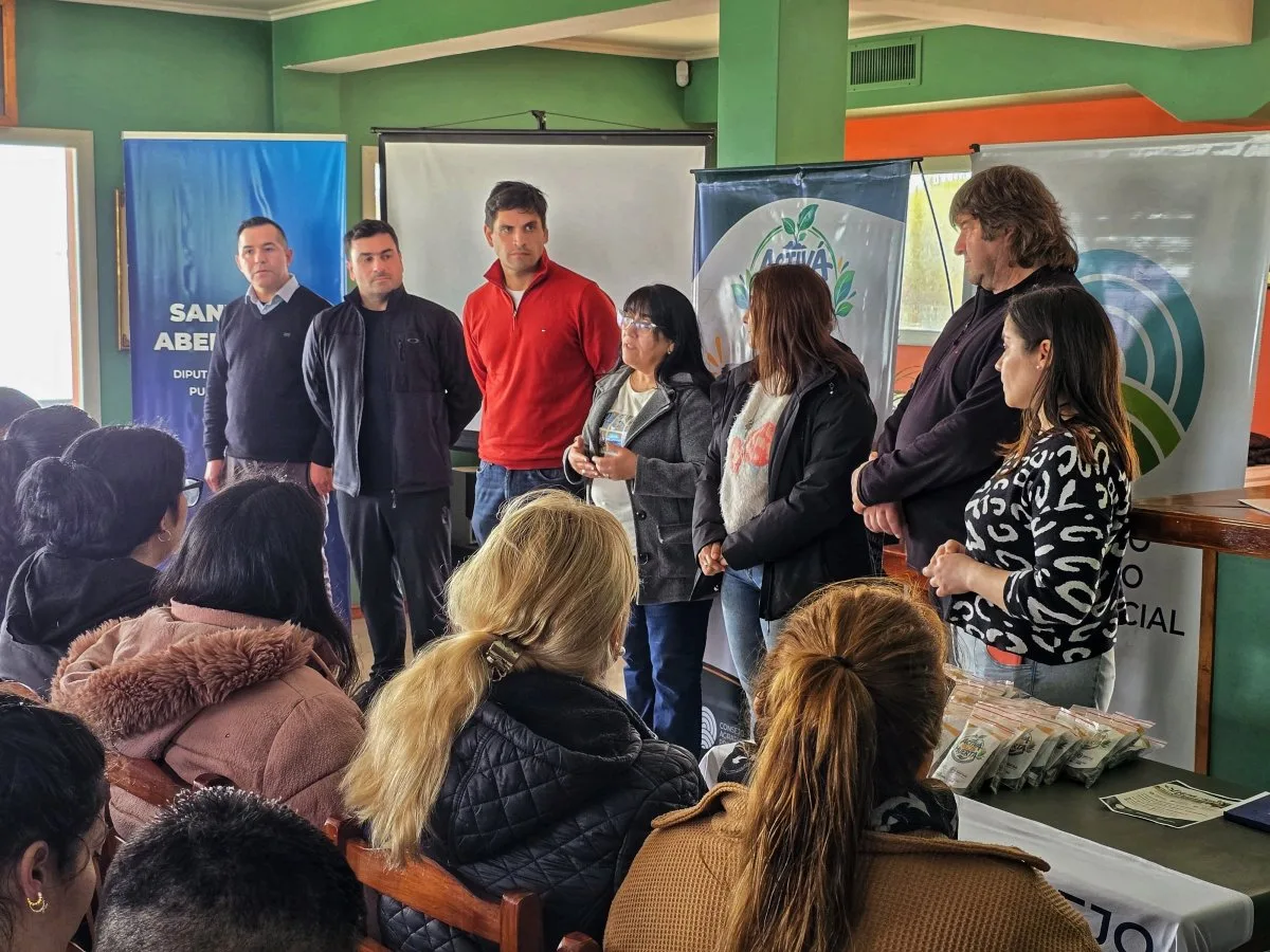 Activá Tu Huerta llegó a Puerto Deseado con jornada de capacitación para familias
