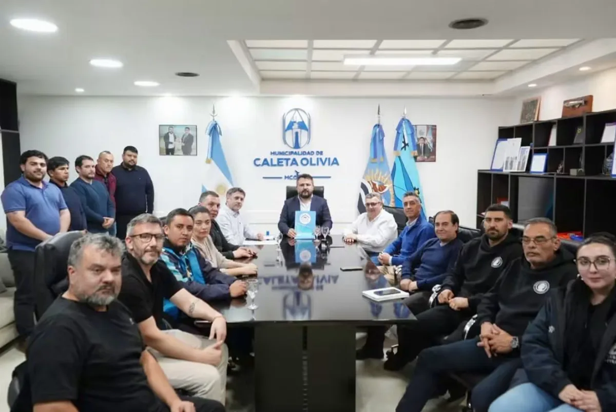 Caleta Olivia inicia obra del Polideportivo Municipal con financiamiento del Fondo UniRSE
