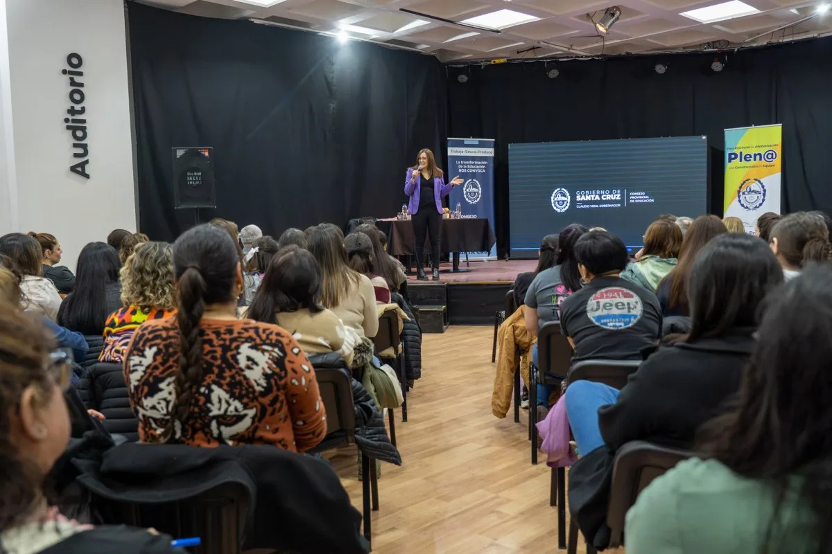 Finalizó la etapa de formación del Plan Provincial de Alfabetización Plen@ para docentes de Inicial en Río Gallegos