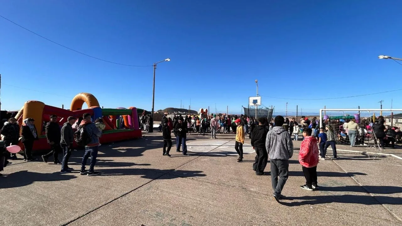 La Municipalidad de Caleta Olivia celebró el Día del Niño en el barrio 17 de Octubre