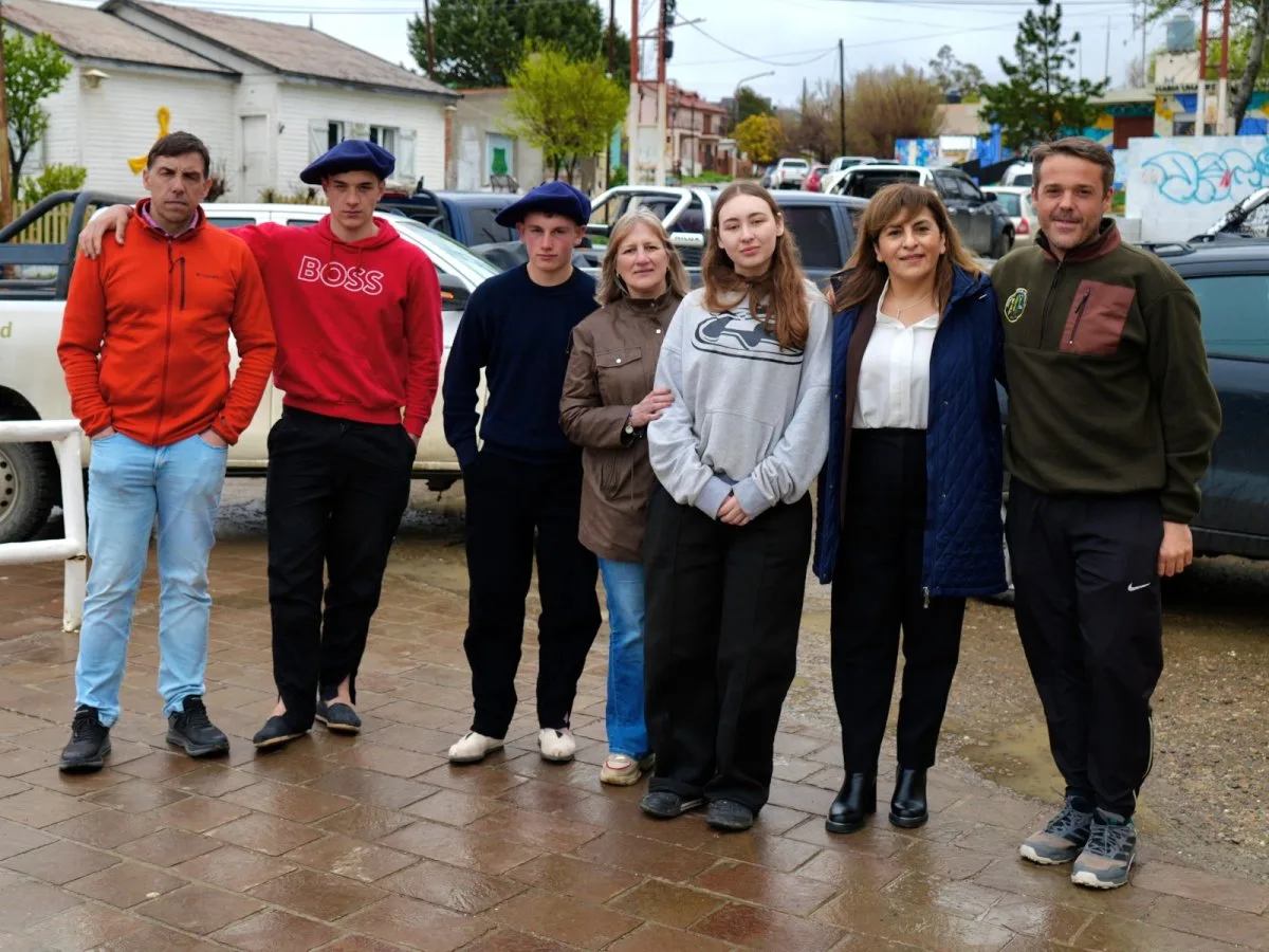 Rasgido recibió en Caleta Olivia a los alumnos de la Escuela Agropecuaria de Gobernador Gregores