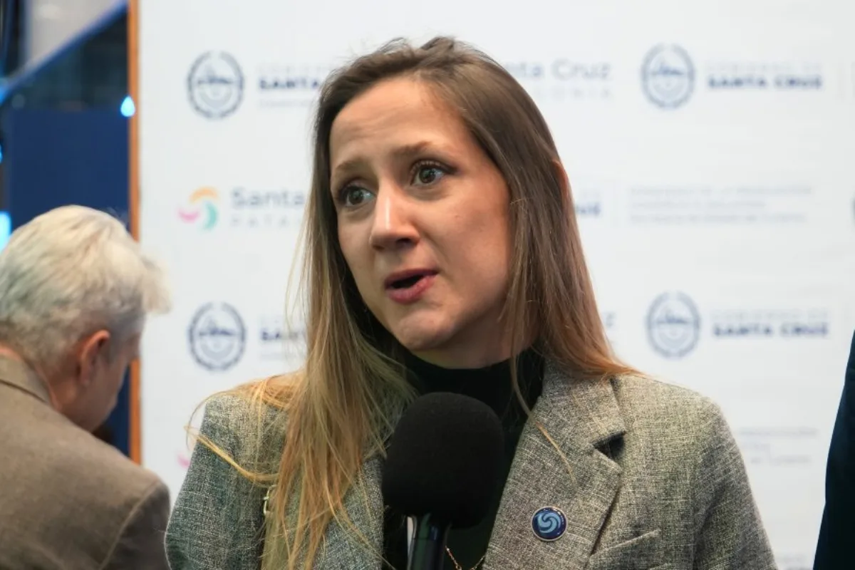 Santa Cruz en la FIT: “Es enriquecedor venir con los prestadores, las cámaras y las localidades