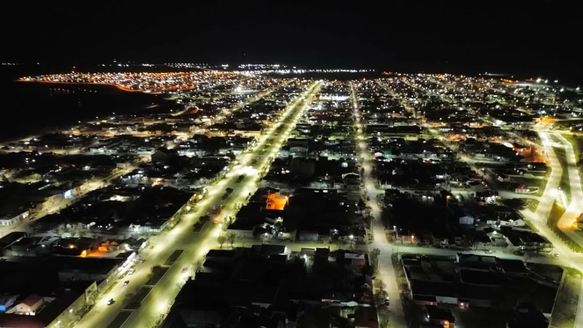 Servicios Públicos instala más de 150 luminarias LED en Puerto San Julián