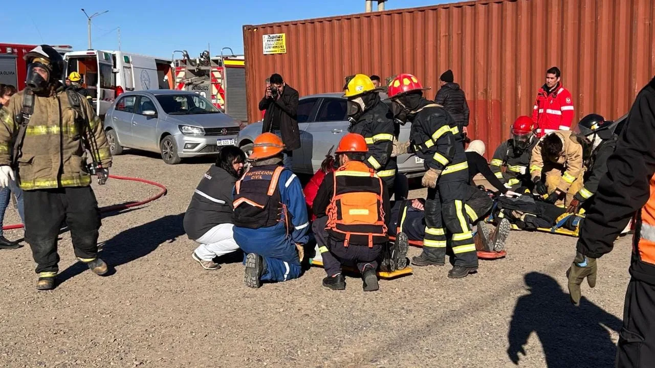 Simulacro de accidente vial en Caleta Olivia: Municipio y equipos de emergencia fortalecieron coordinación