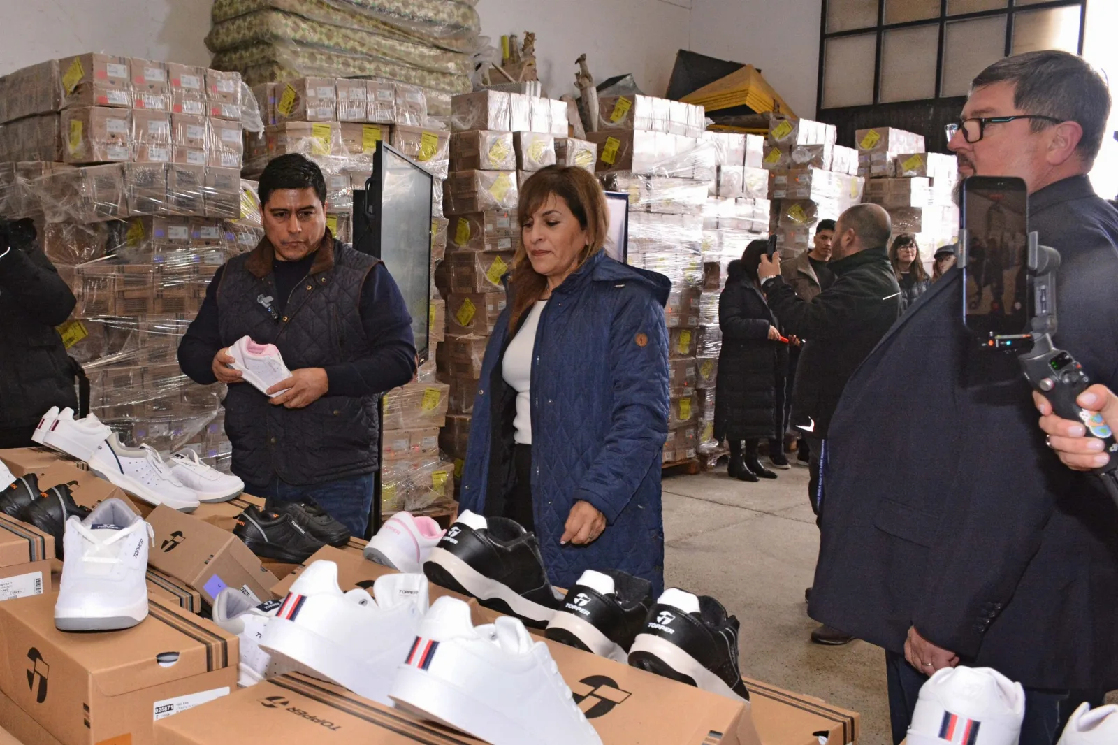 Inscripción para 40.000 pares de zapatillas escolares arranca este viernes en Santa Cruz
