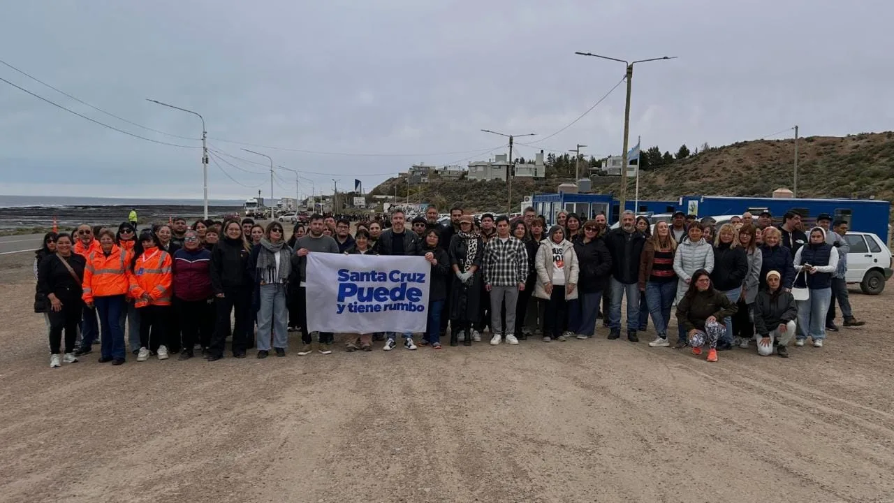 Llegó a Caleta Olivia la locomotora que impulsará la recuperación ferroviaria en el norte de Santa Cruz