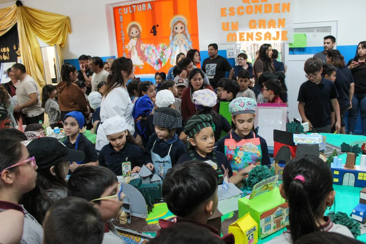 XVI Feria de Ciencias del Colegio Santa Bárbara reunió a la comunidad de Río Turbio